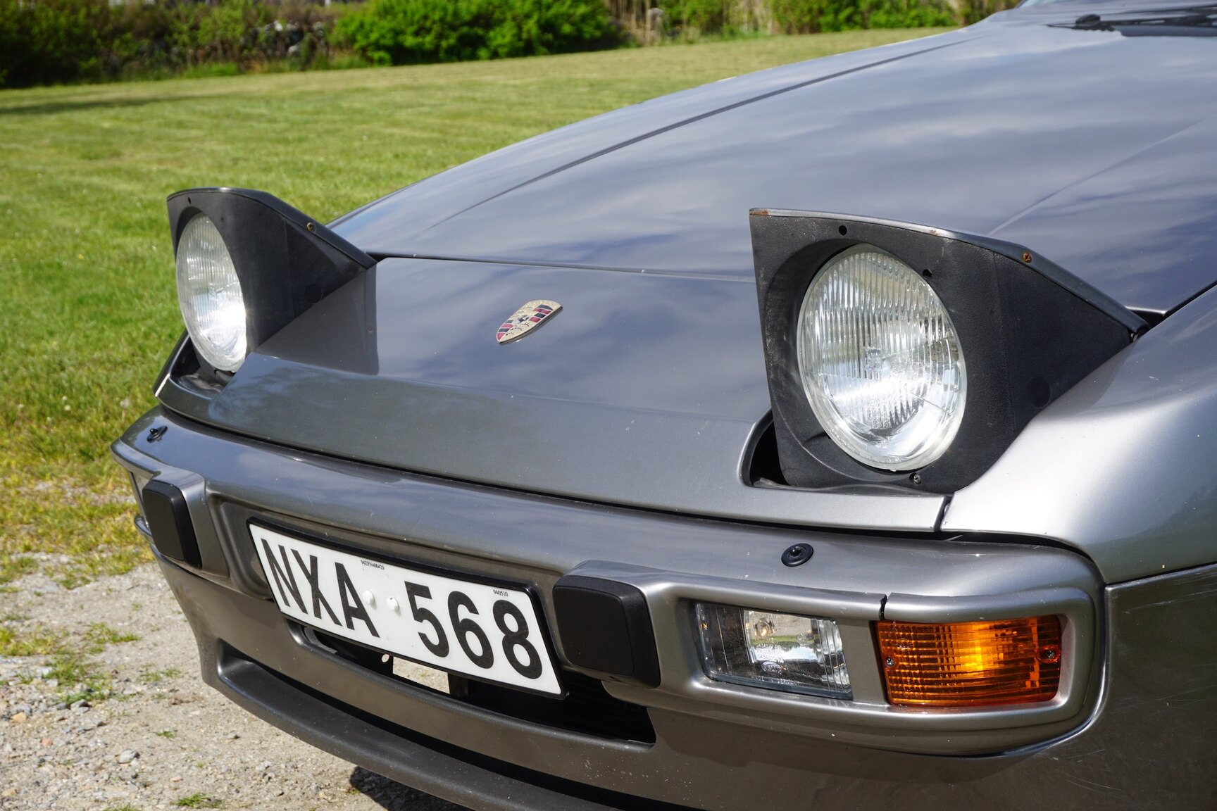 Exterior image of 1985 Porsche 944 "NO RESERVE AUCTION"