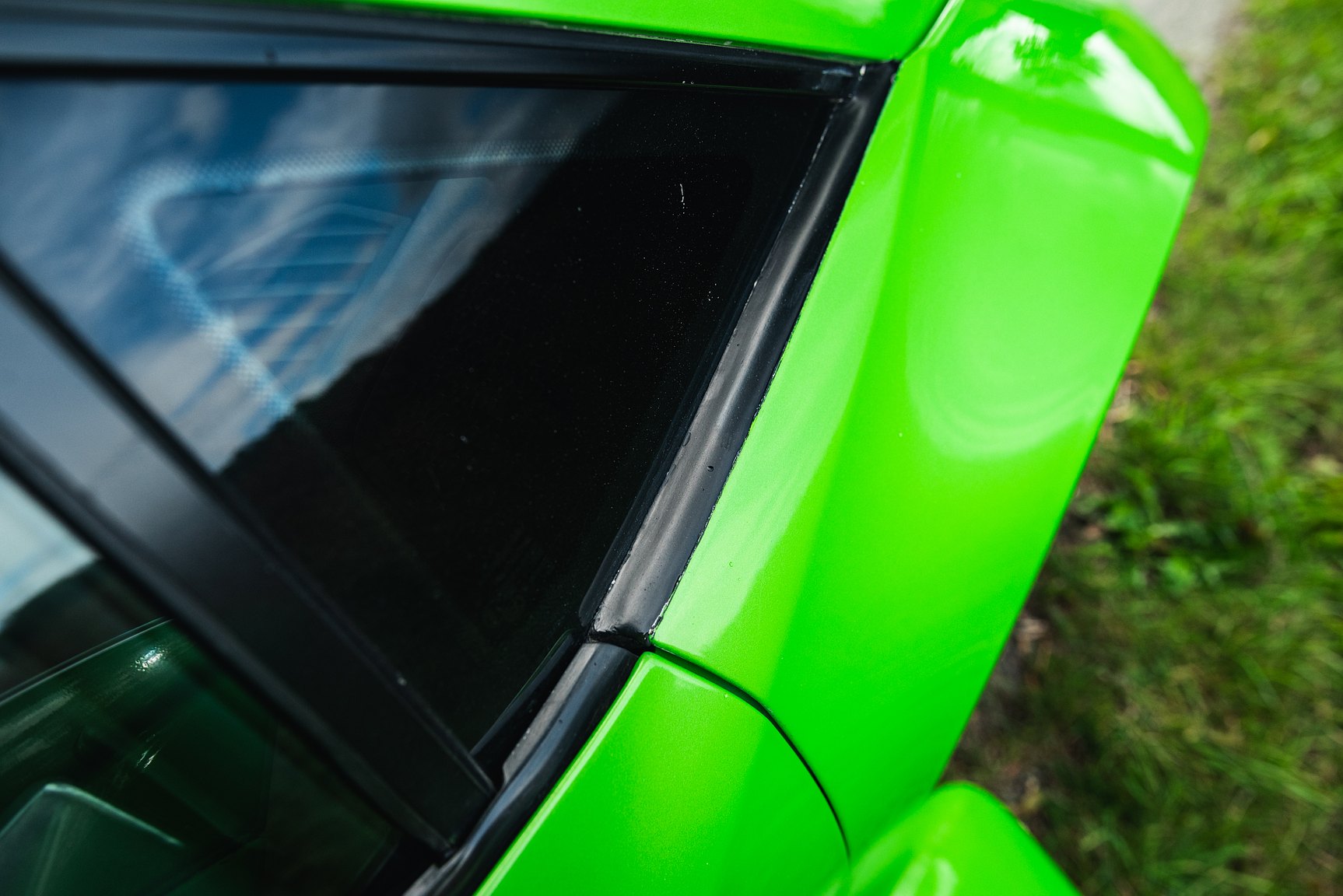 Exterior image of 2016 Lamborghini Huracan LP-610-4