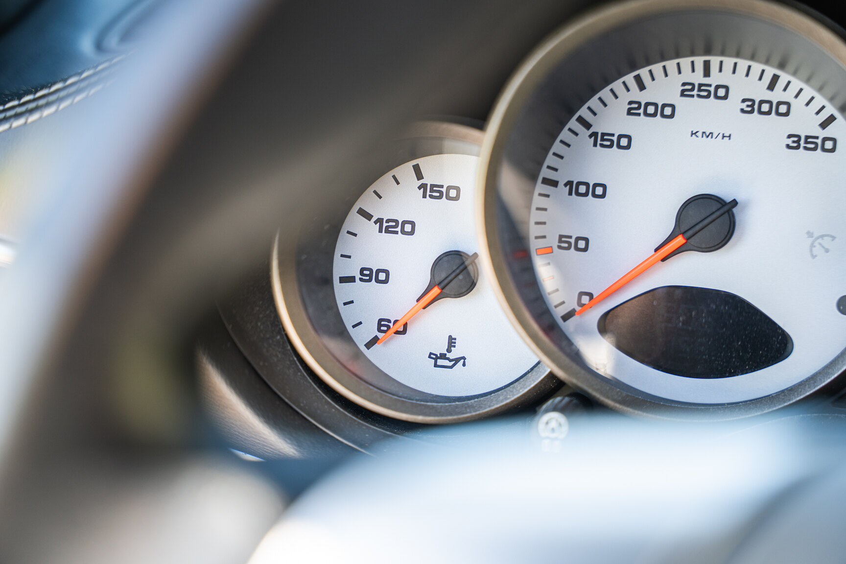 Interior image of 2008 Porsche 911 Turbo Cabriolet (25)
