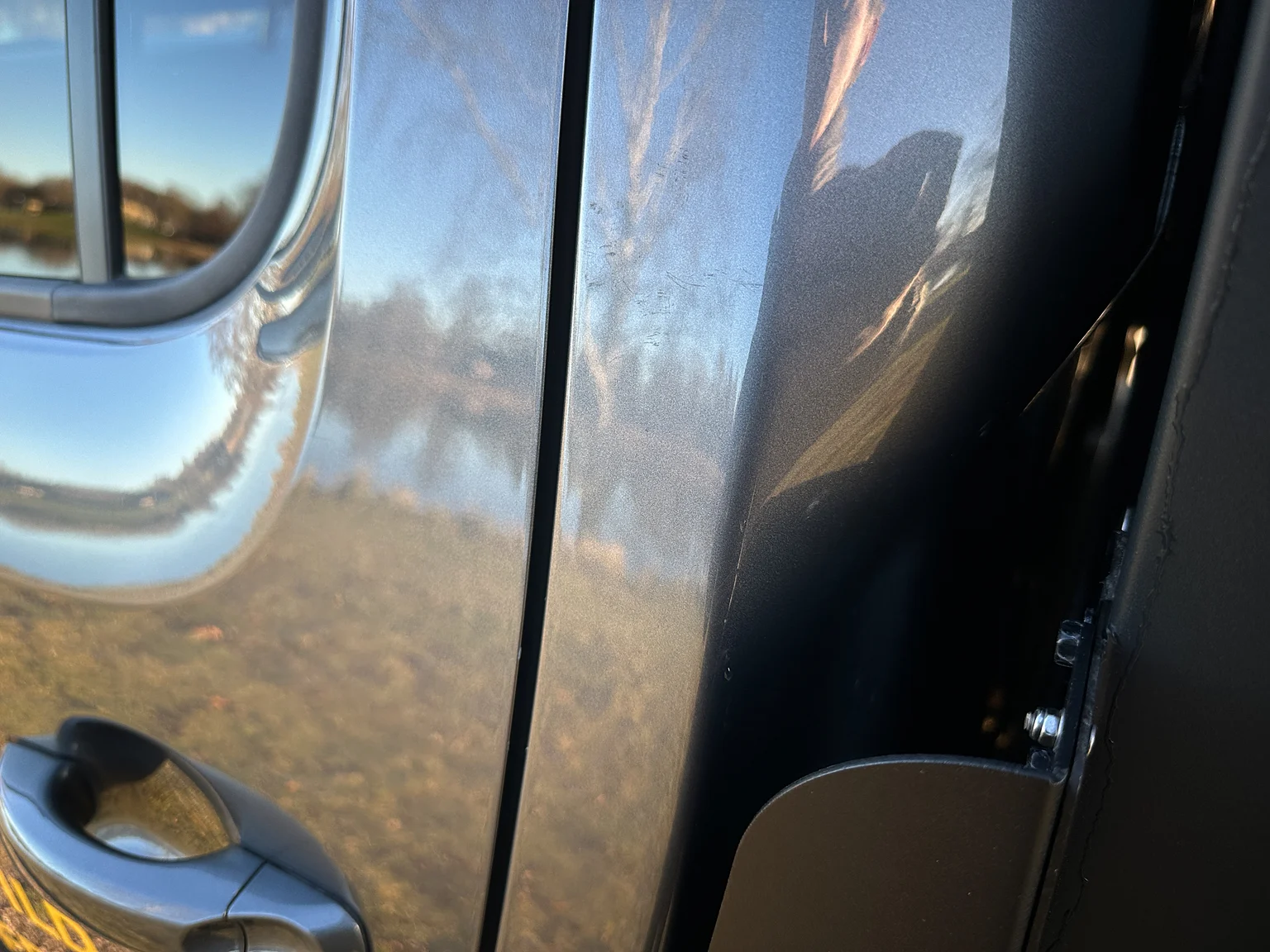 Exterior image of 2020 Northea Camper Expedition Volkswagen Amarok (118)