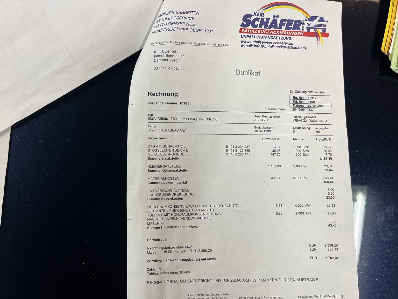 Dokumentation för 1996 BMW 750IA