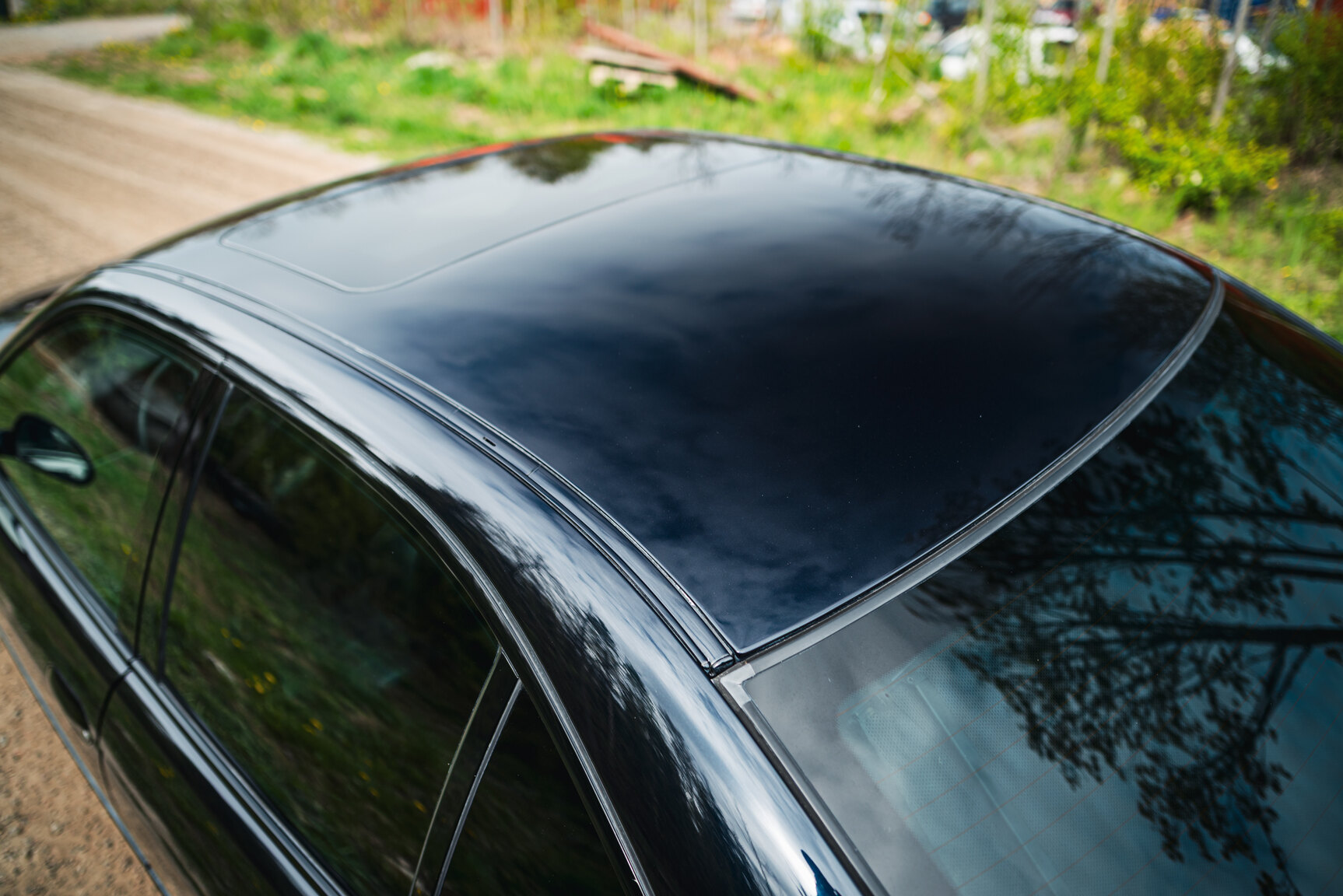 Exterior image of 2000 BMW M5 E39