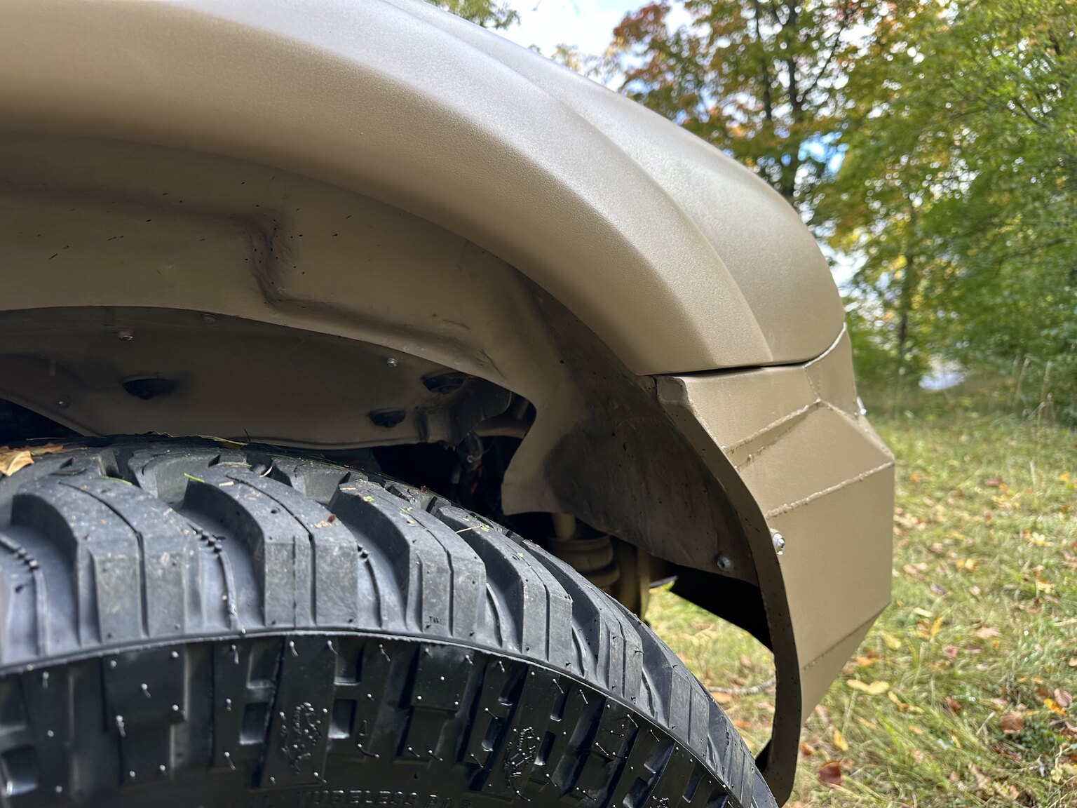 Exterior image of 2001 Mercedes-Benz CL600/ML 55 AMG