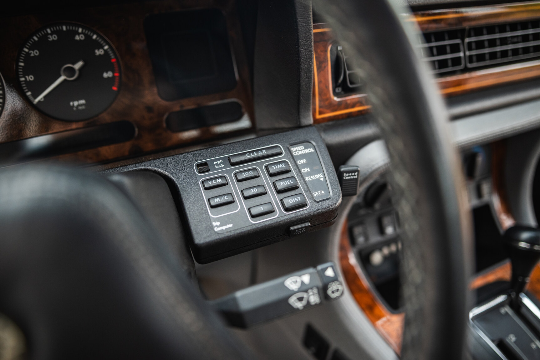 Innenraumfoto von 1988 Jaguar XJ Sovereign