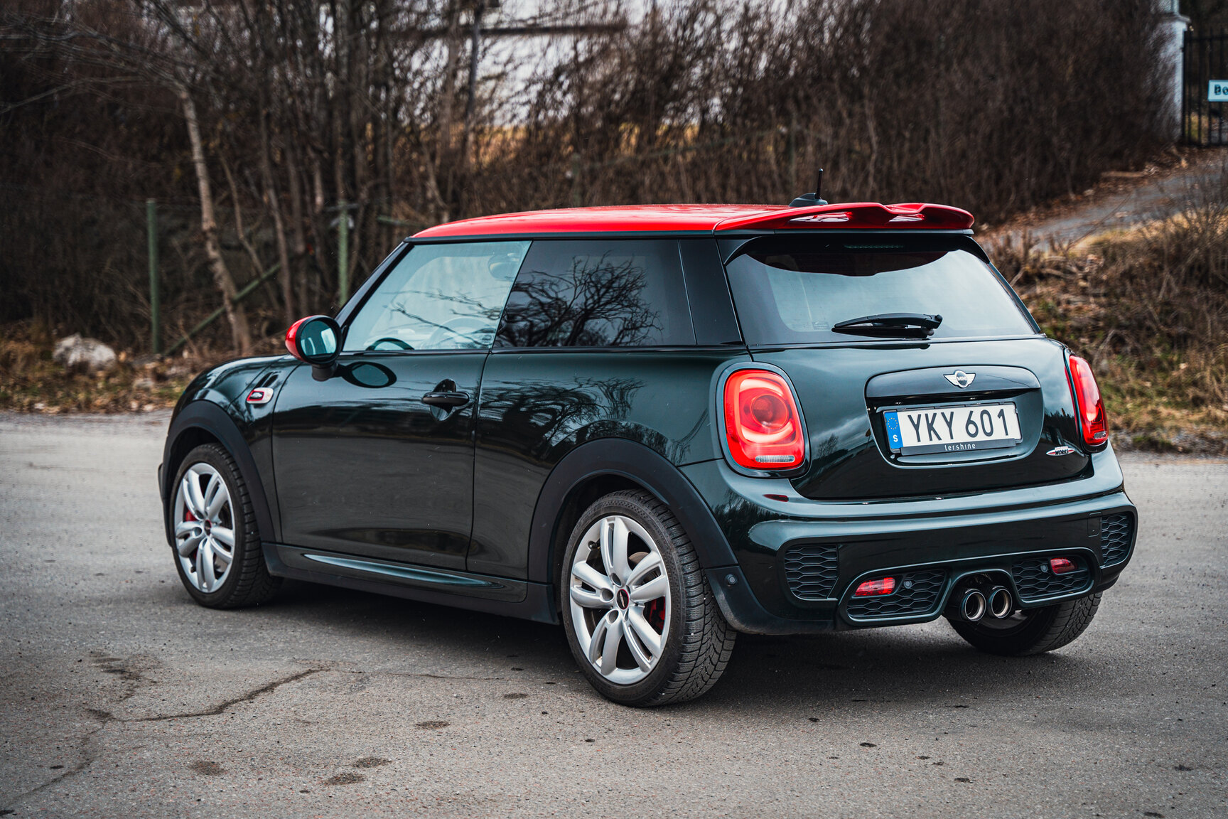 Exteriörbild på 2017 Mini Cooper JCW