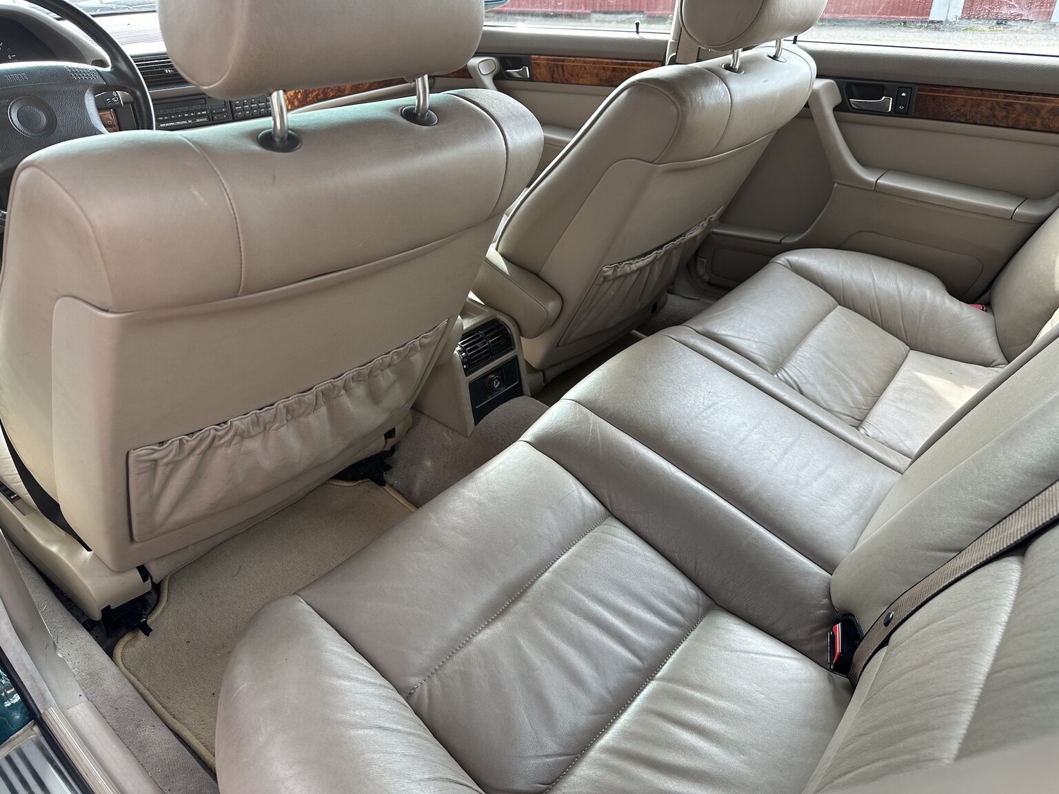Interior image of 1992 BMW 740iA