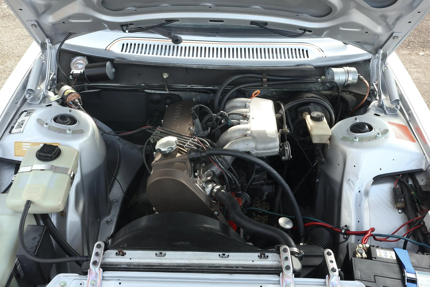 Image of 1978 Volvo 242 GT (1) mechanics