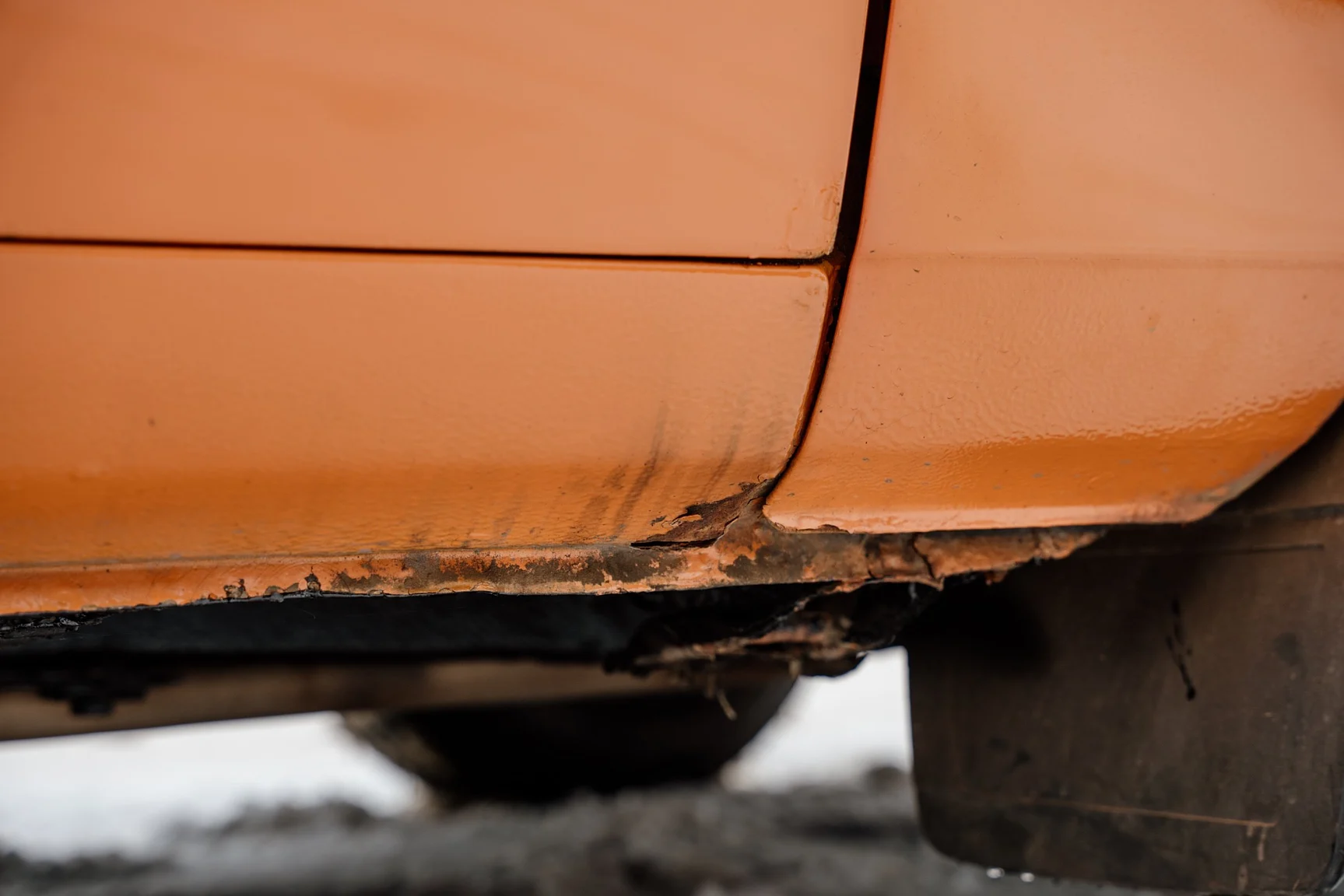 Exteriörbild på 1975 Volvo 242 2-dörrars coupé (29)