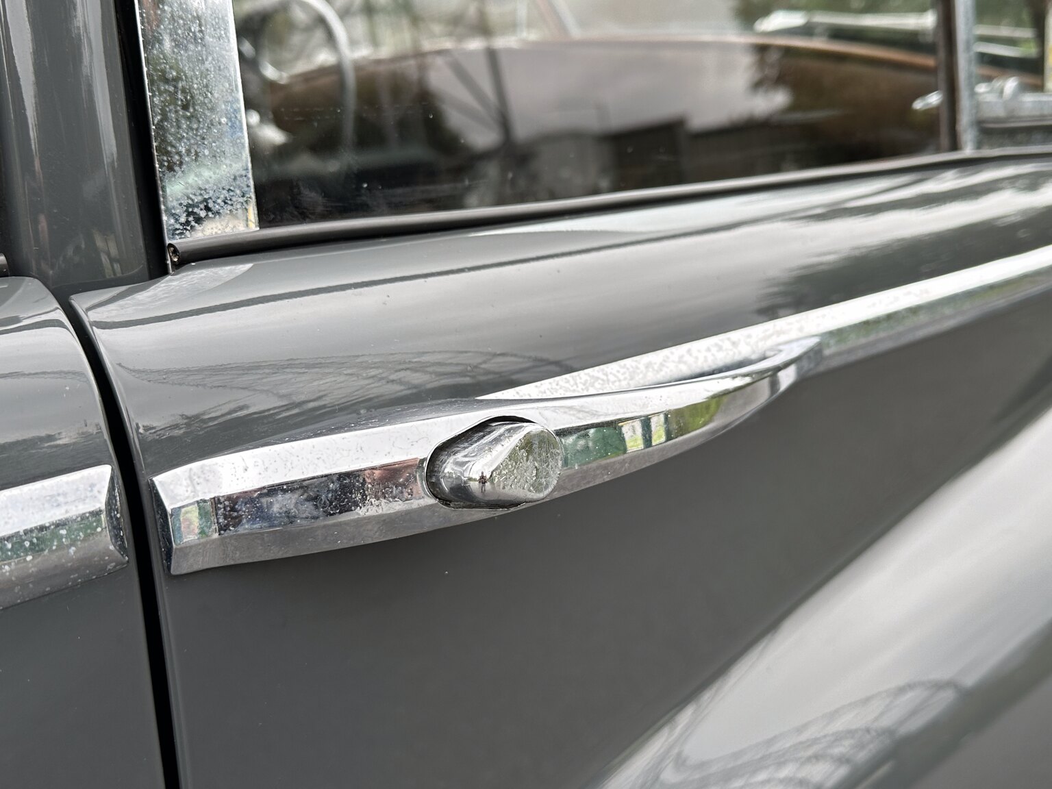 Exteriörbild på 1954 Jaguar Mark VII Saloon