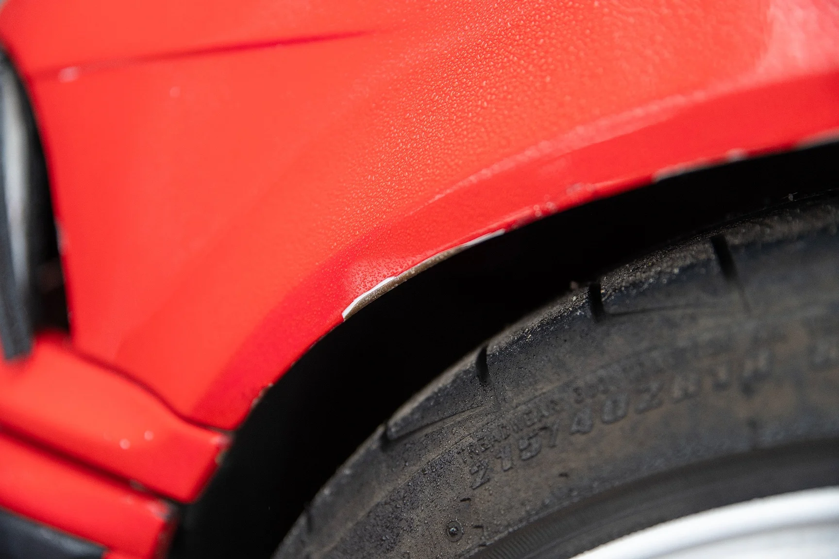 Exterior image of 1992 BMW 325i Turbo (47)