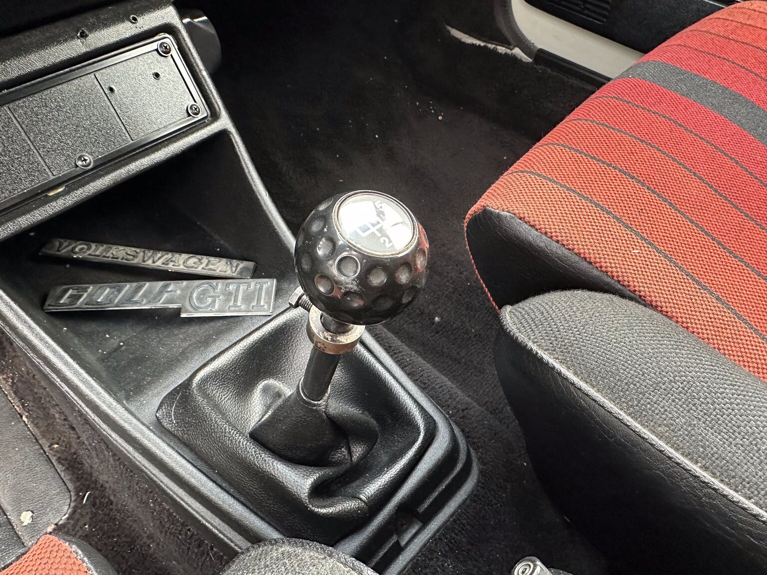 Innenraumfoto von 1984 Volkswagen Golf GTI Special