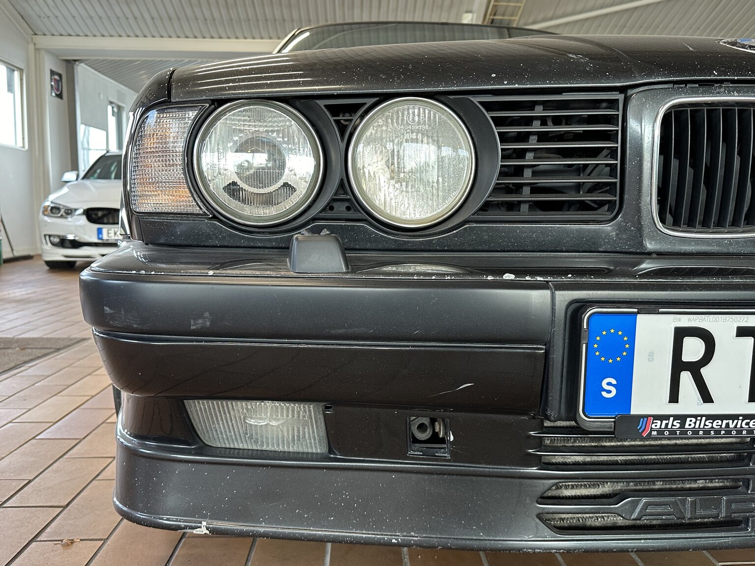 Exterior image of 1991 ALPINA BMW ALPINA B10 BI-TURBO