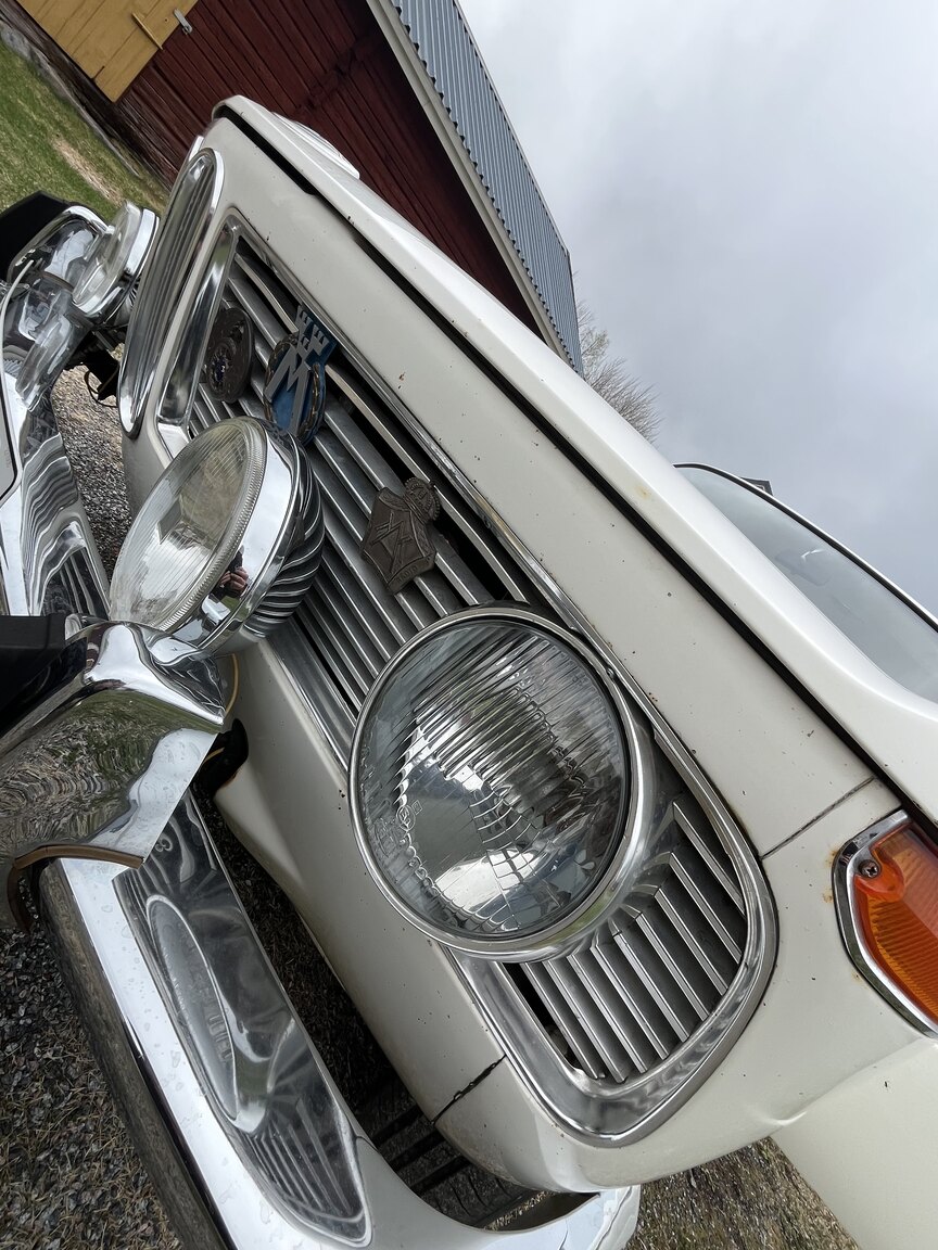 Exterior image of 1965 BMW 1800