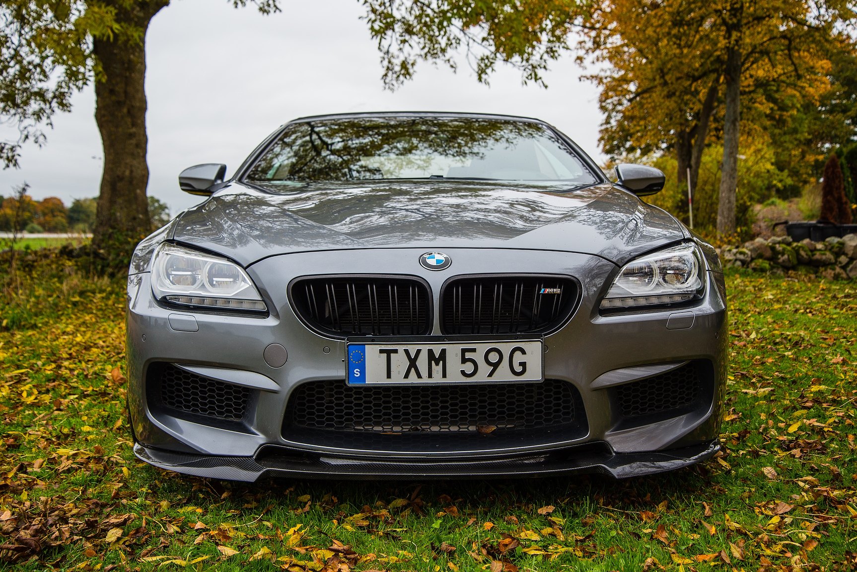 Exterior image of 2014 BMW M6C