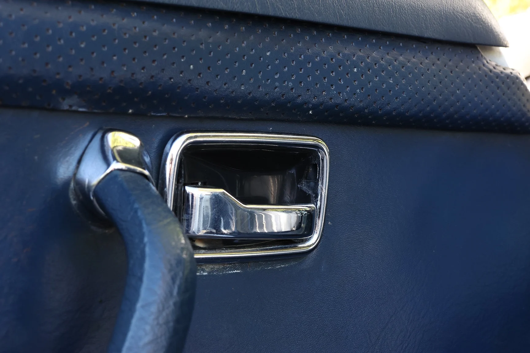 Interior image of 1972 Mercedes-Benz 280 SE 4.5  (9)