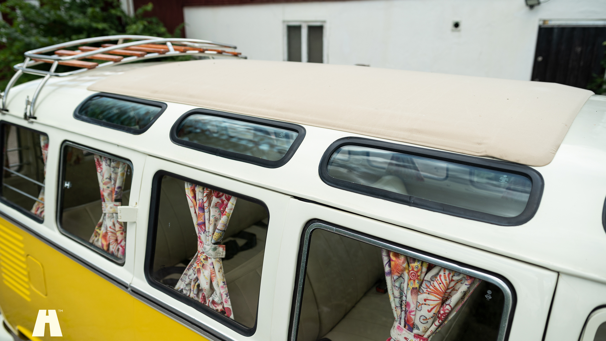 Exteriörbild på 1974 Volkswagen T1 Split Window  
