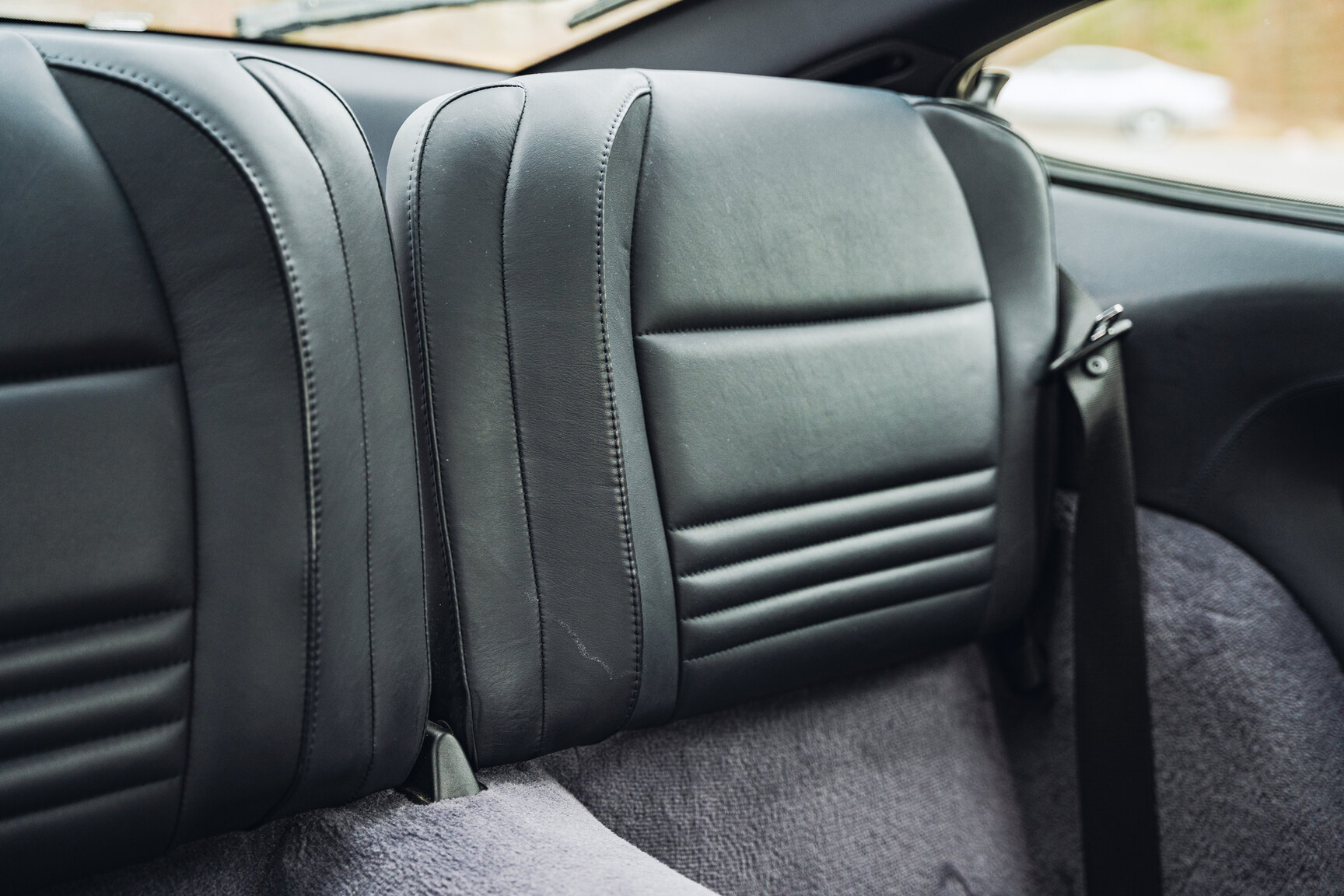 Interior image of 1999 Porsche 911 Carrera 4