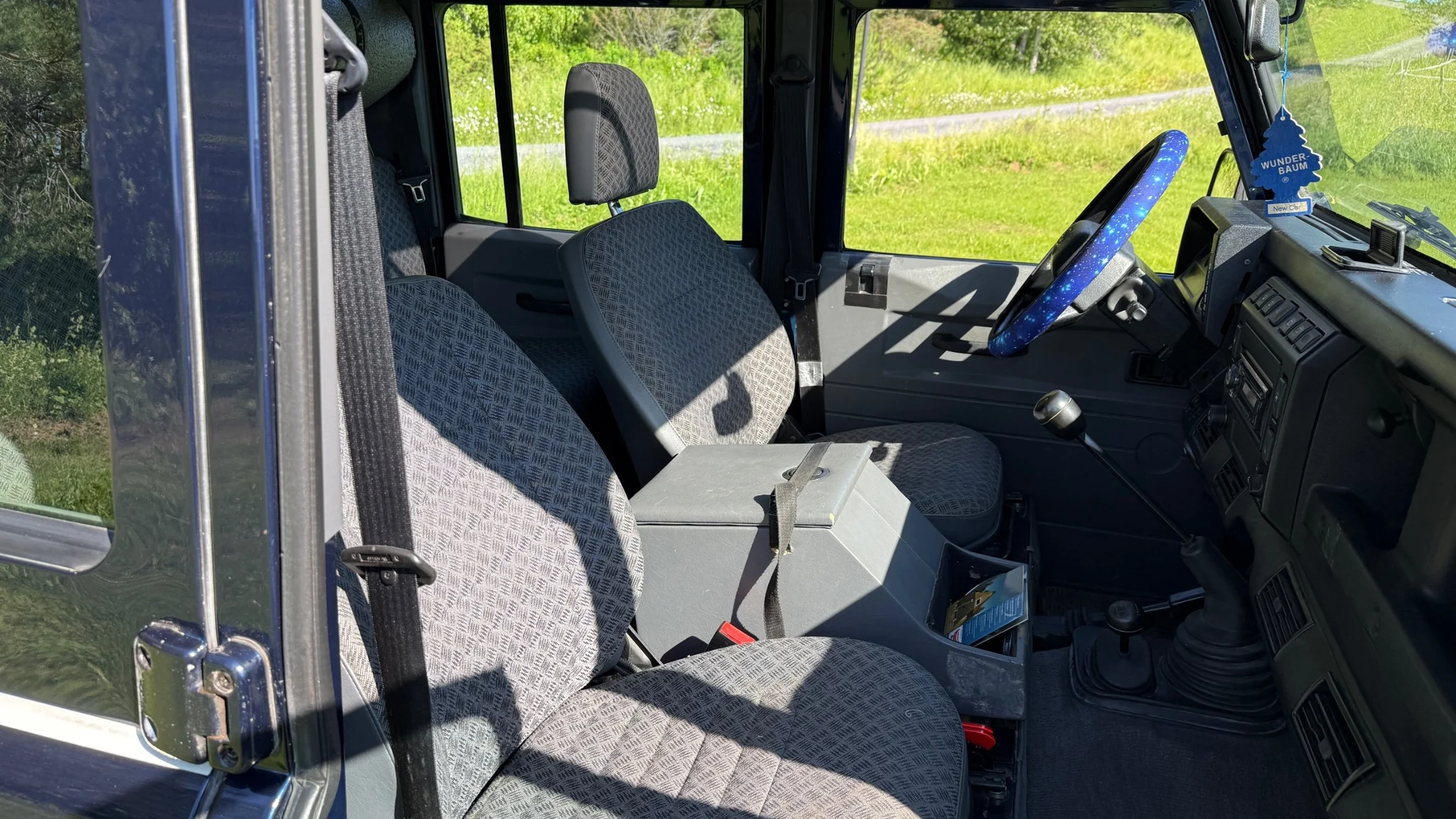 Interiörbild 2002 Land Rover Defender 110 Kombi Td5 (11)