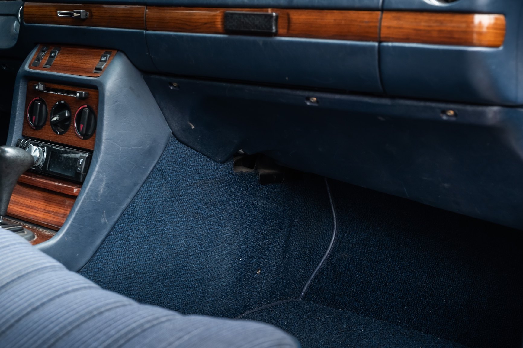 Interiörbild 1985 Mercedes-Benz 200 Automatic