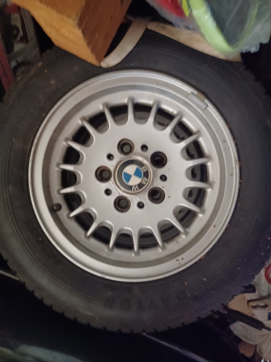 Image of 1986 BMW 520i miscellaneous