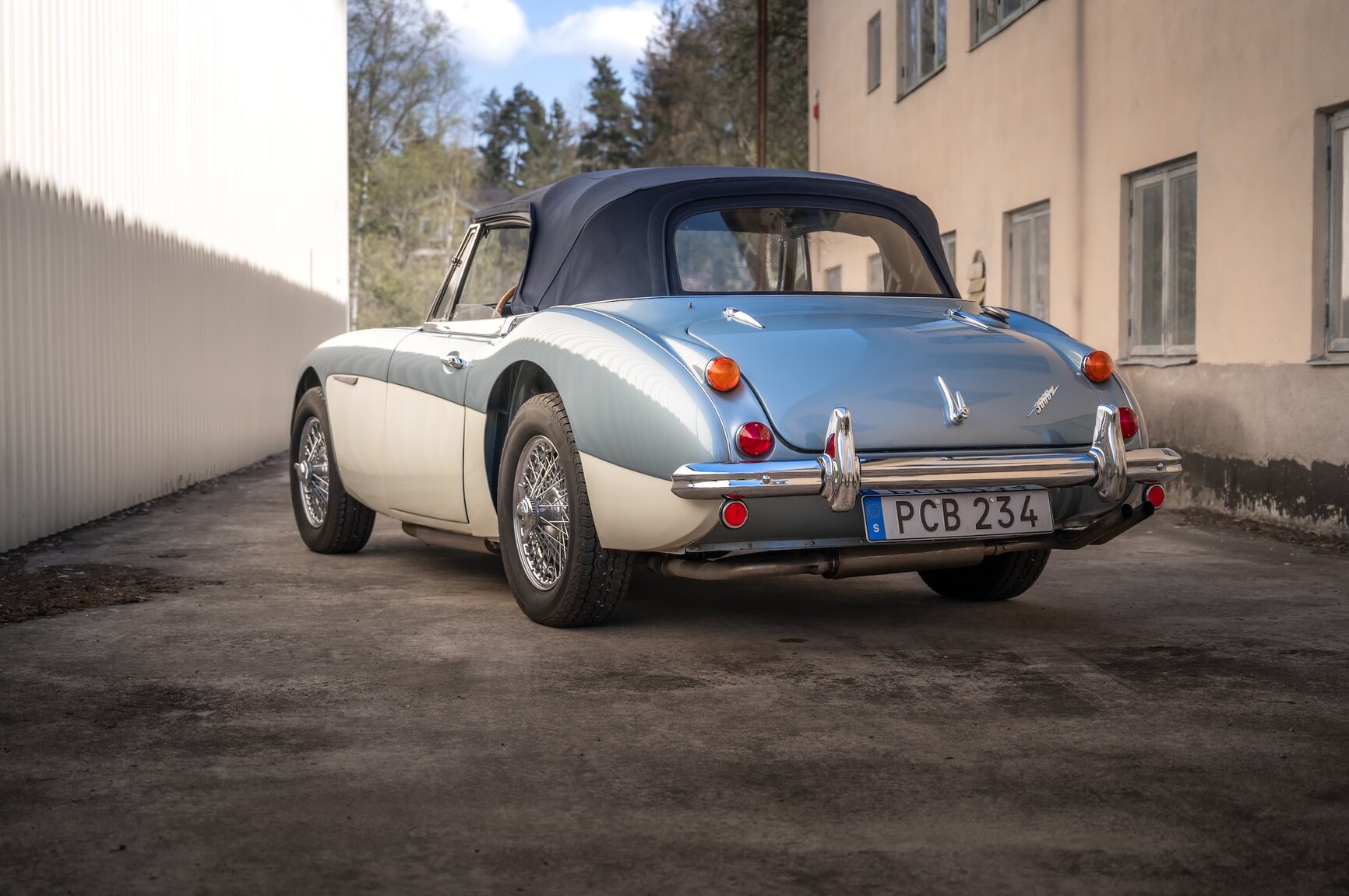 Exterior image of 1967 Austin-Healey 3000 MK3 Phase 2