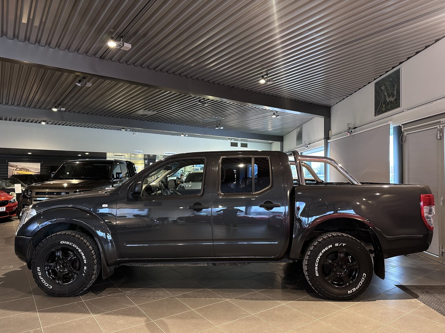 Exteriörbild på 2006 Nissan Navara A-traktor (5)