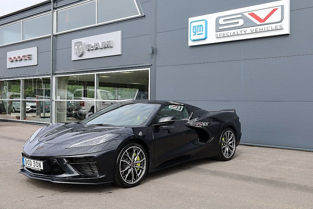 Image of 2024 Chevrolet Corvette (2)