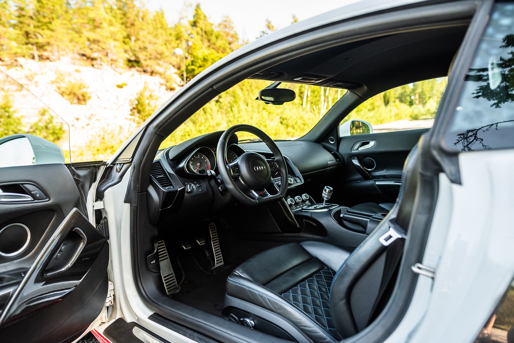 Interior image of 2008 Audi R8 4.2 V8 Turbo Manuell