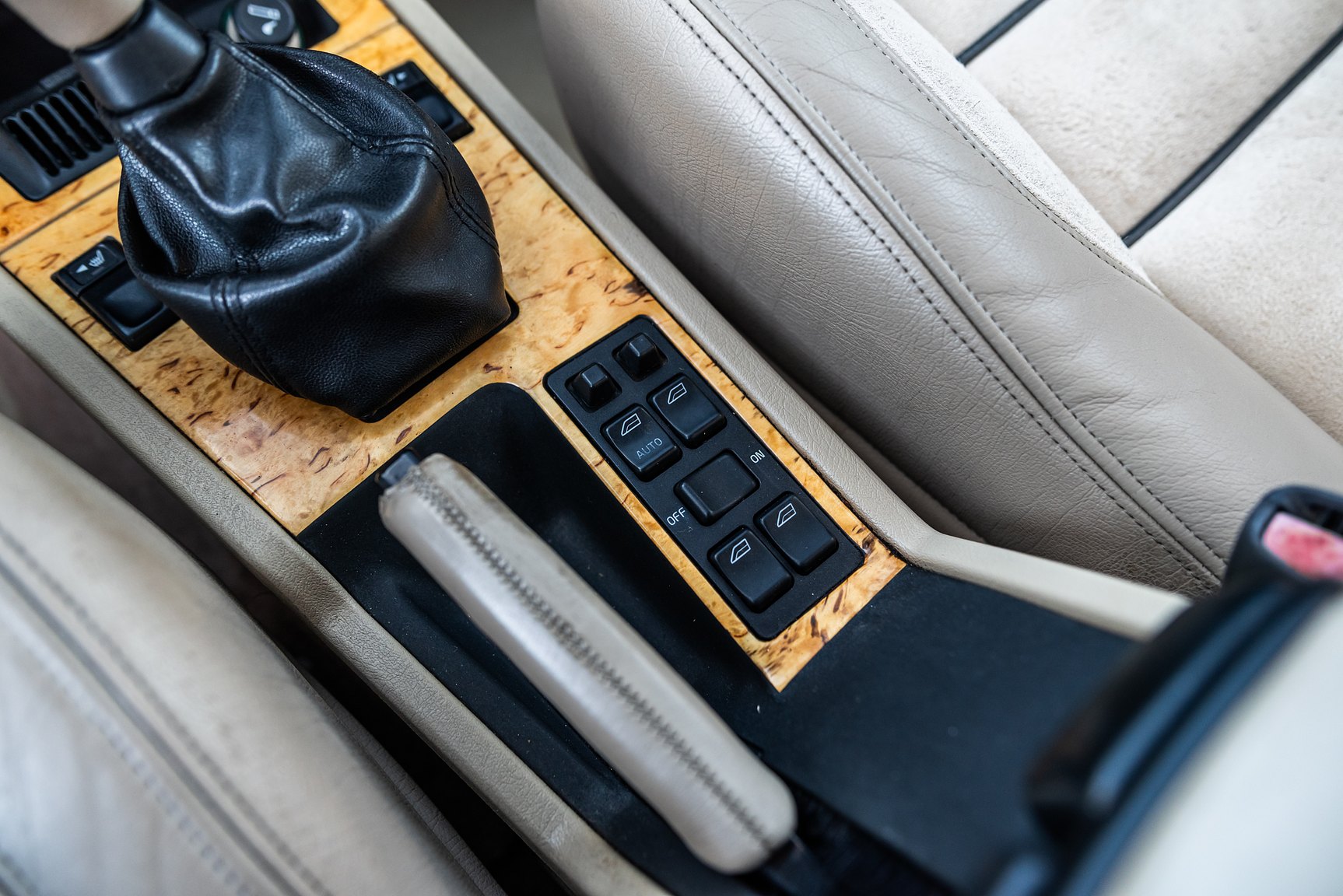 Interior image of 1996 Volvo 850 R