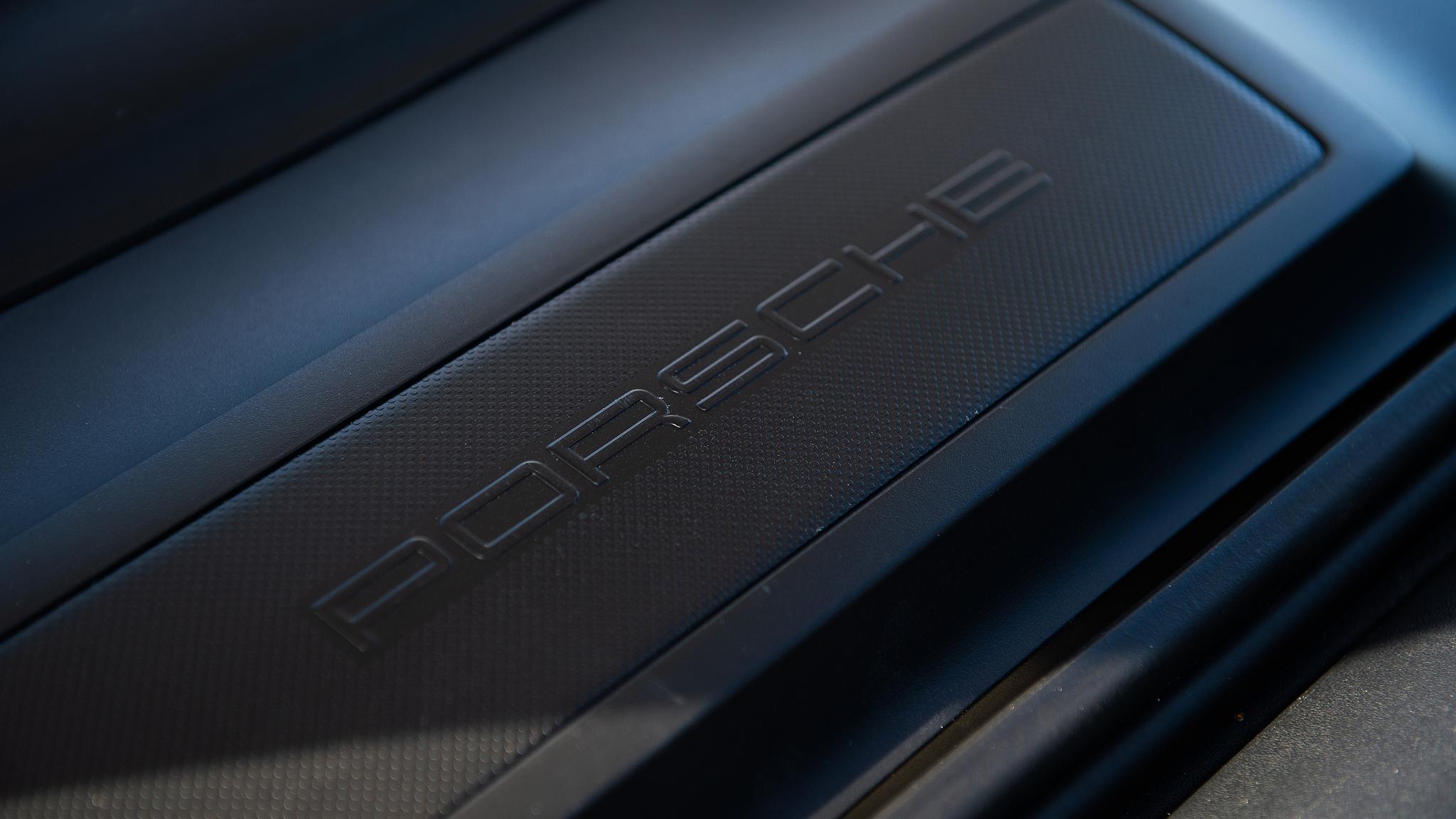 Interior image of 2007 Porsche 997 GT3 Gen 1  (16)