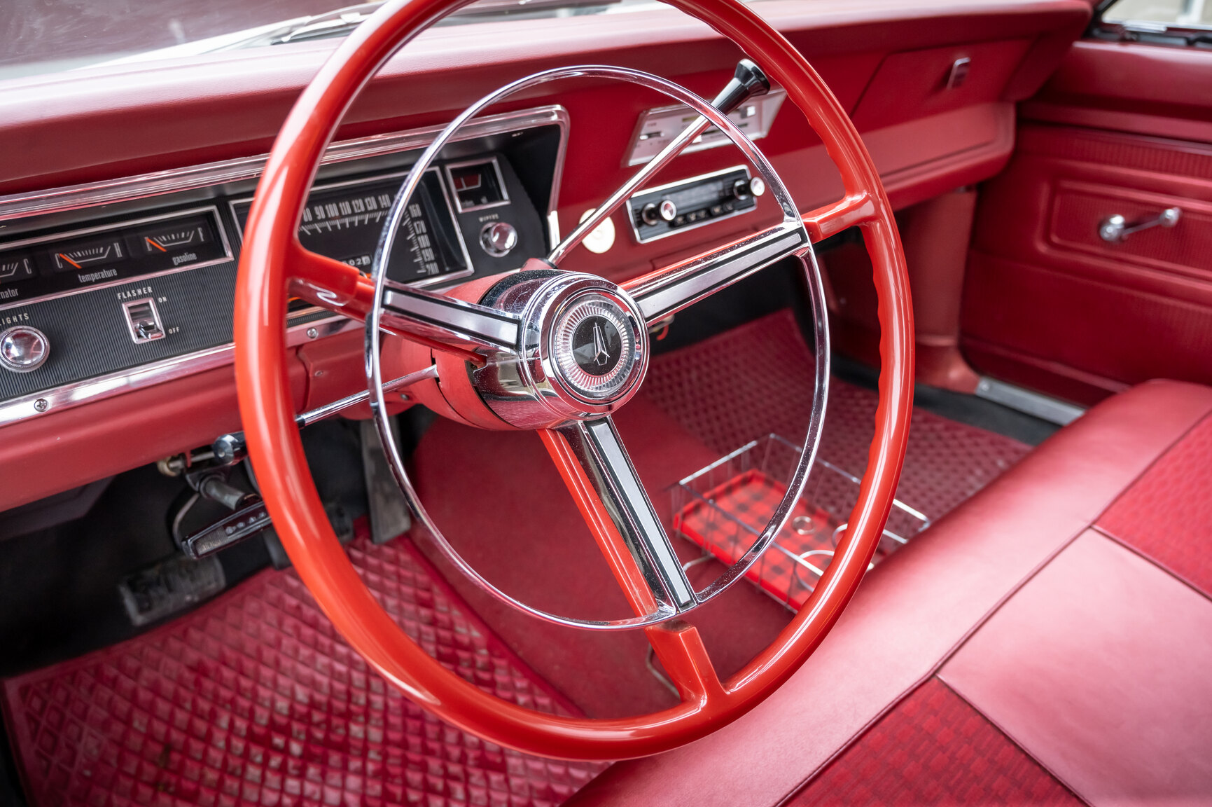 Interiörbild 1967 Plymouth Valiant V 100 Sedan