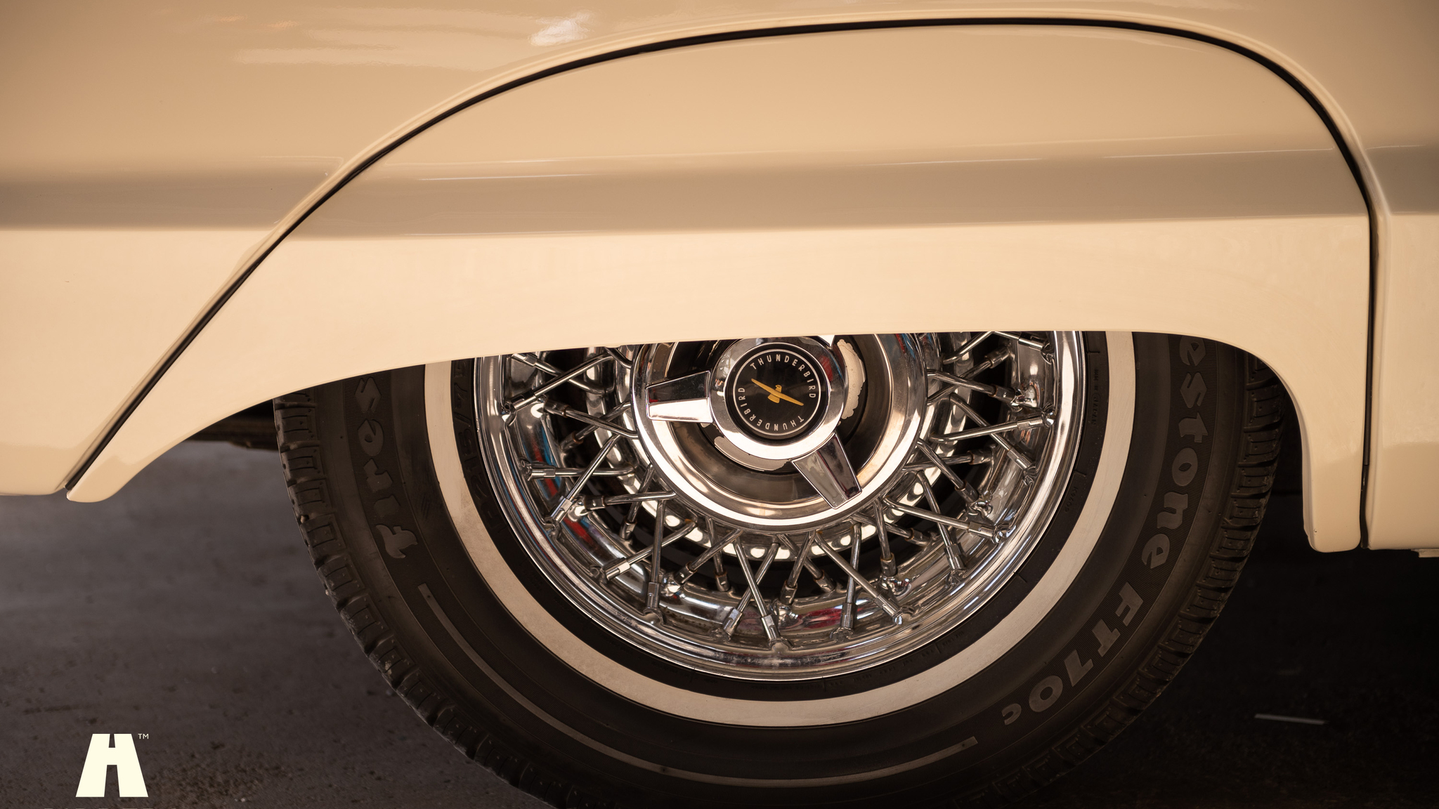 Exterior image of 1964 Ford Thunderbird 6.4 HT (63)