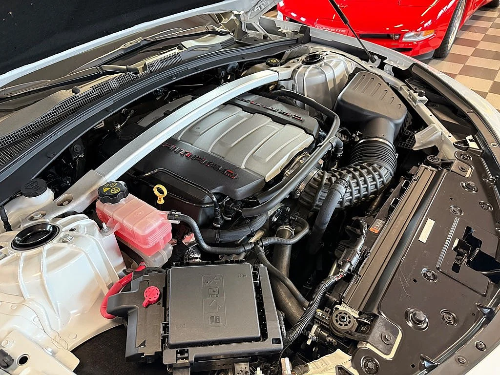 Bild von 2018 Chevrolet Camaro (25)