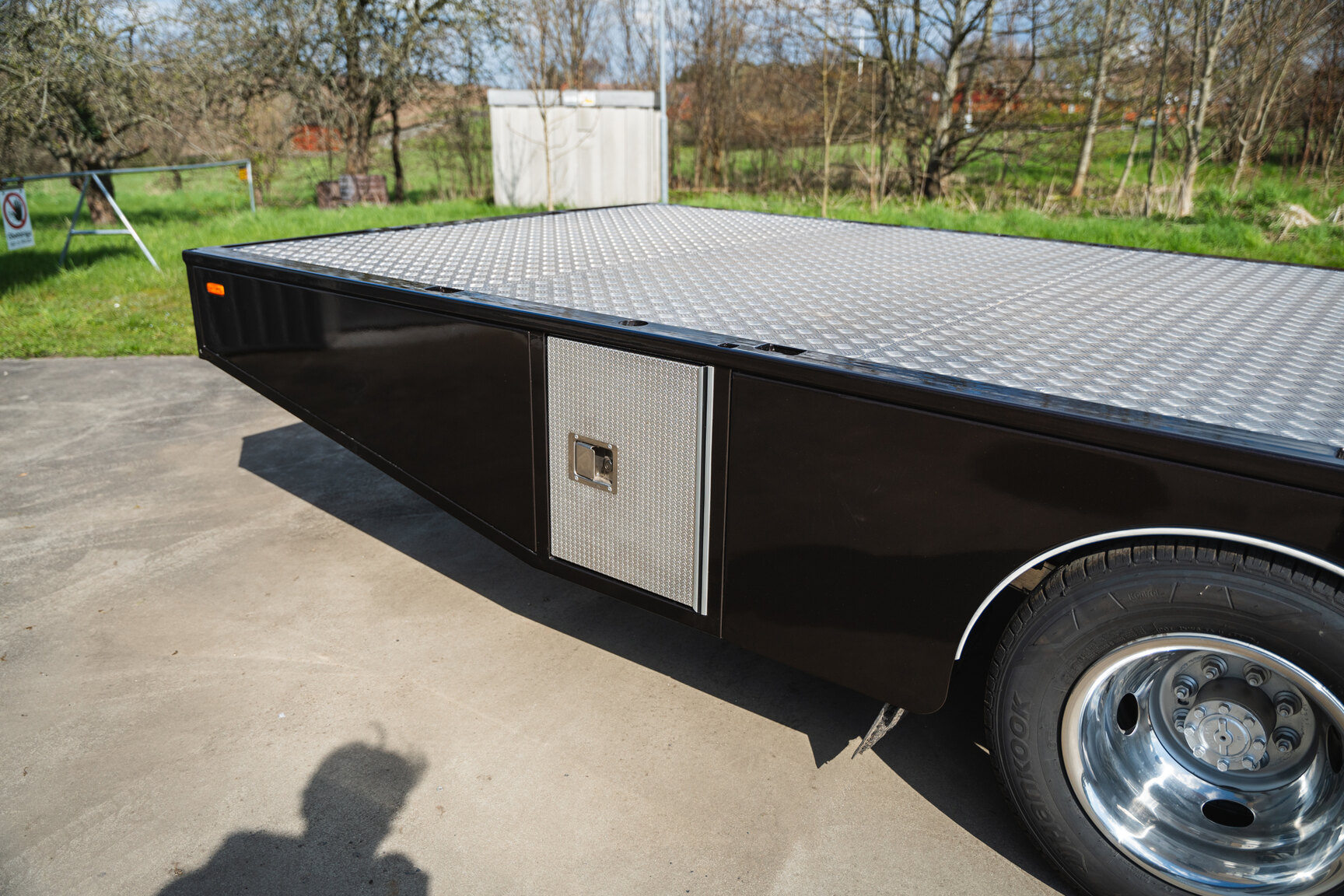 Exterior image of 1948 Chevrolet COE Loadmaster