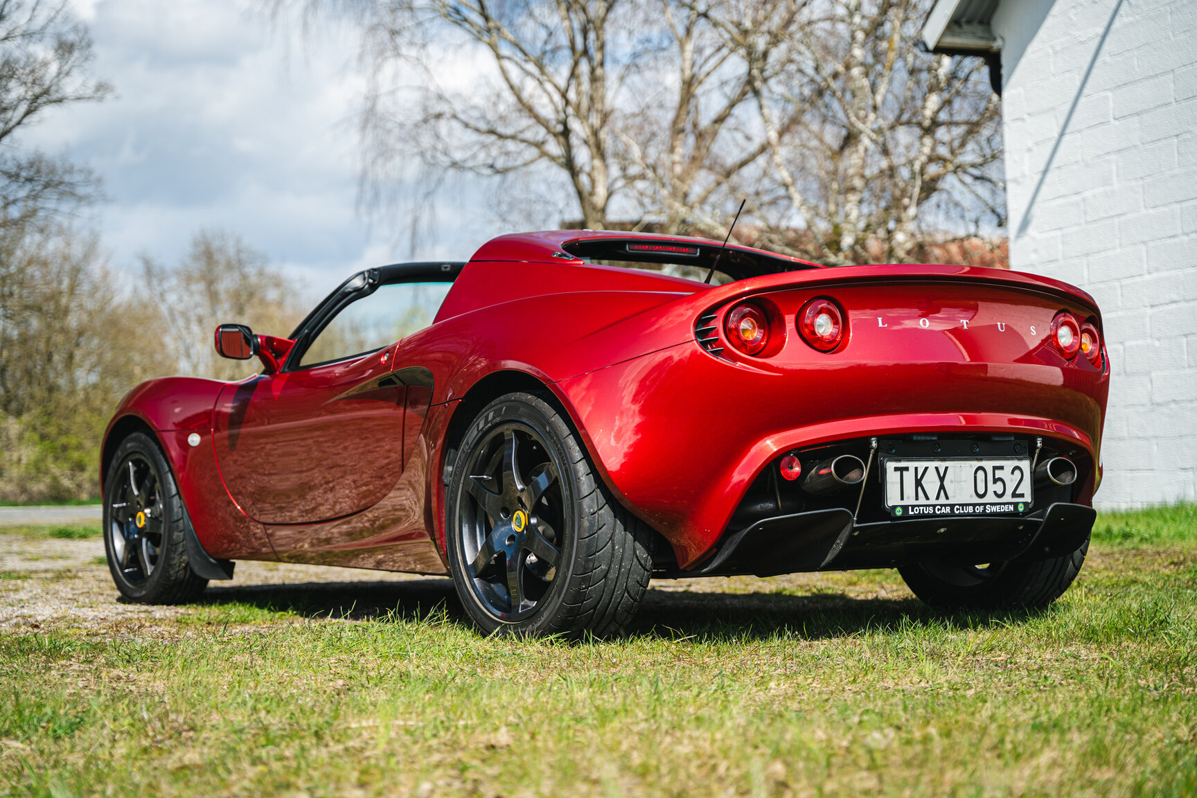 Exteriörbild på 2001 Lotus Elise 111