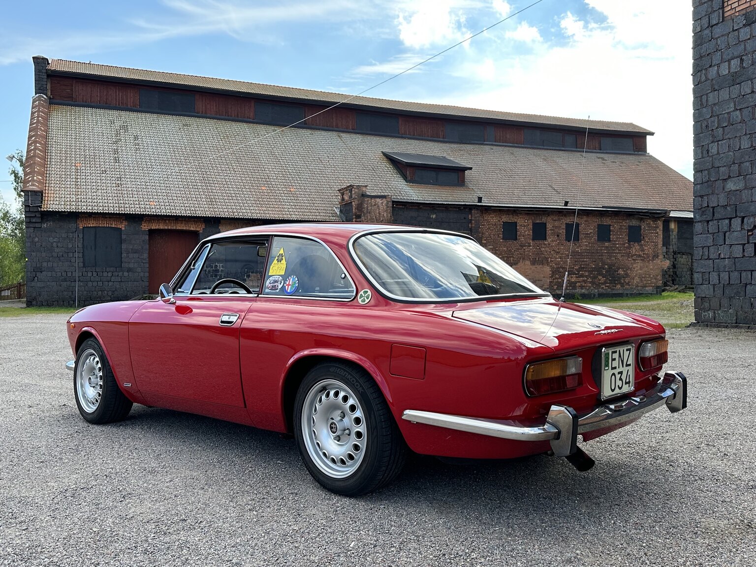 Exteriörbild på 1972 Alfa Romeo 2000 GTV Bertone Coupé