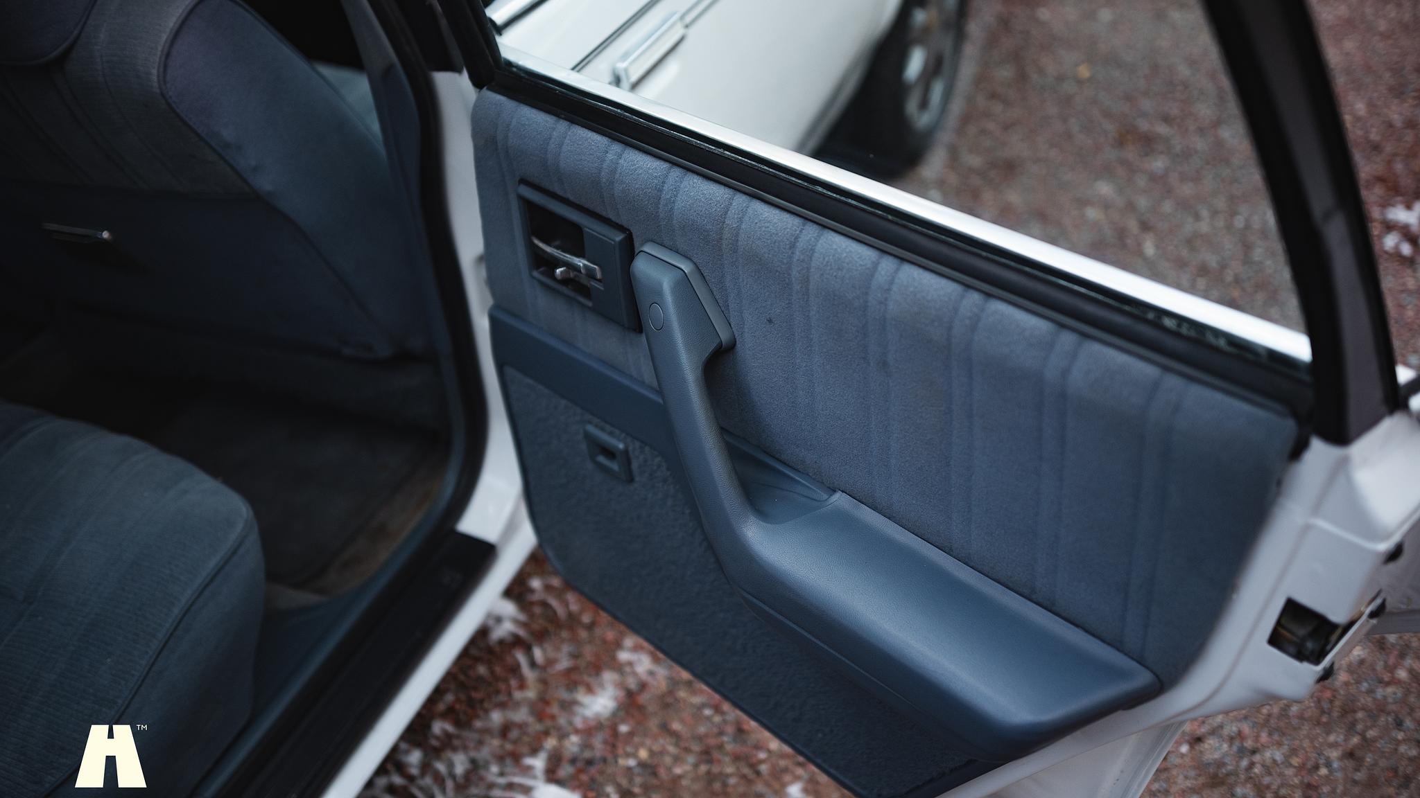 Innenraumfoto von 1994 Oldsmobile Cutlass Ciera Sedan 3.1 (17)