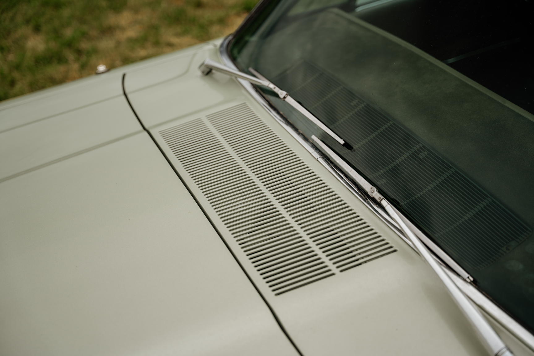 Exterior image of 1966 Ford Thunderbird 6.4 Landou Limited Edition