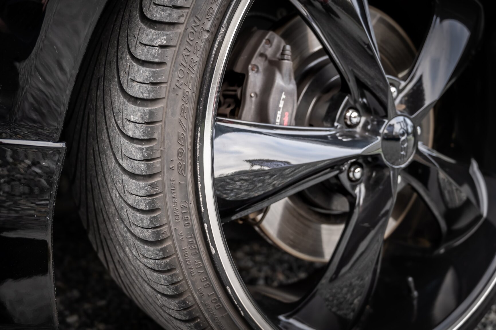 Exterior image of 2010 Chevrolet Camaro SS (89)