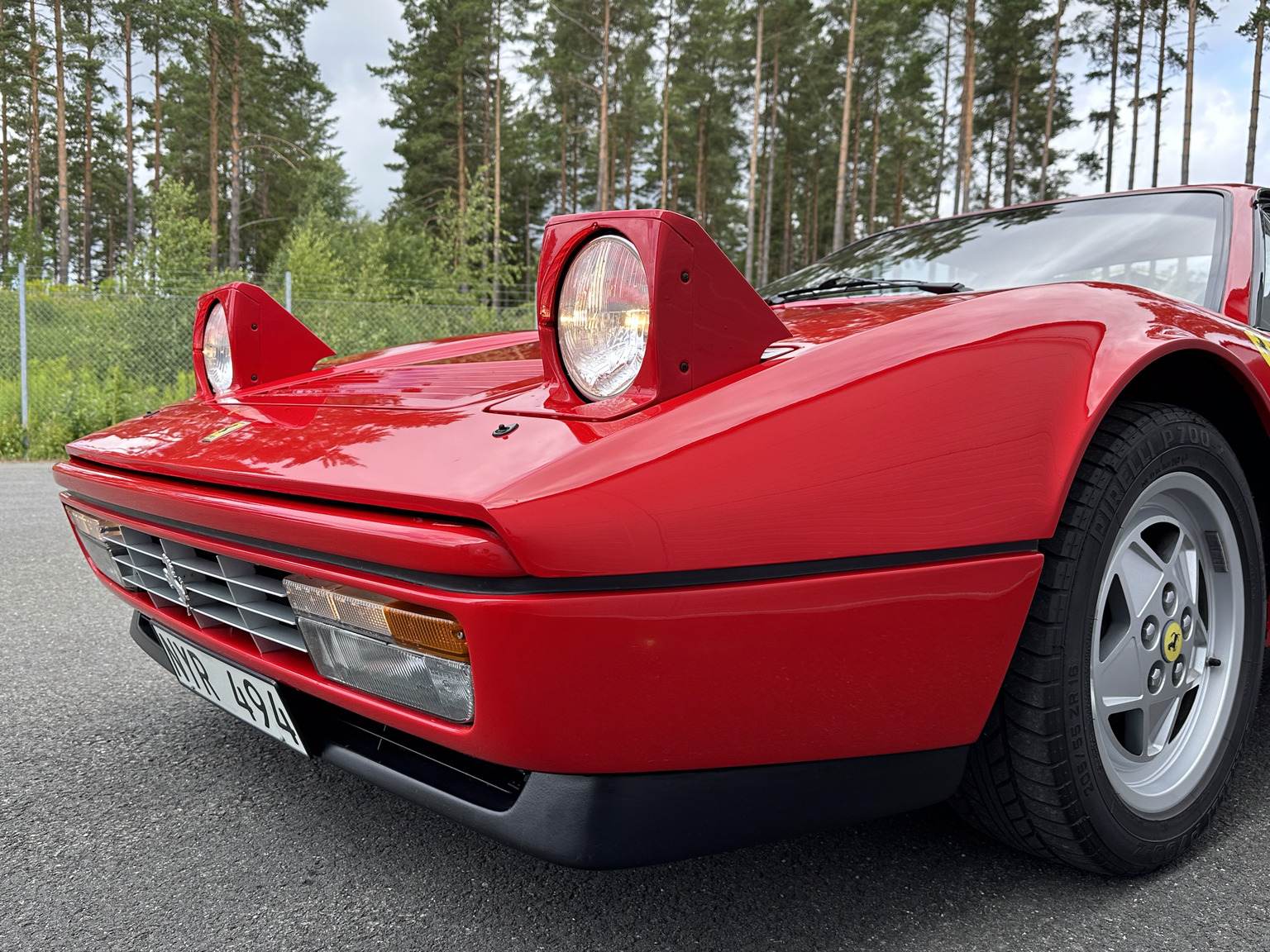 Exteriörbild på 1988 Ferrari 328 GTB
