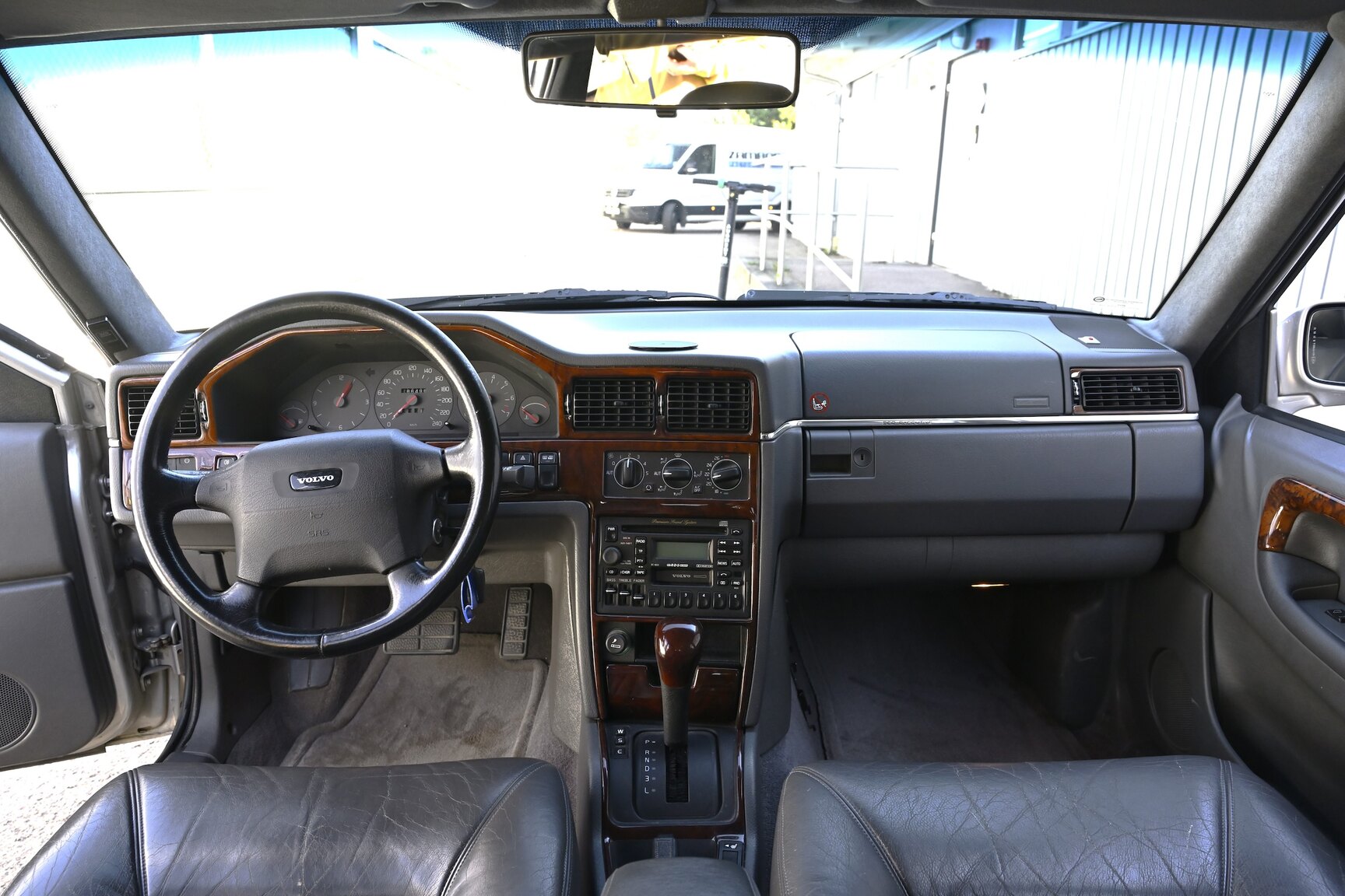 Interior image of 1996 VOLVO 960 Executive