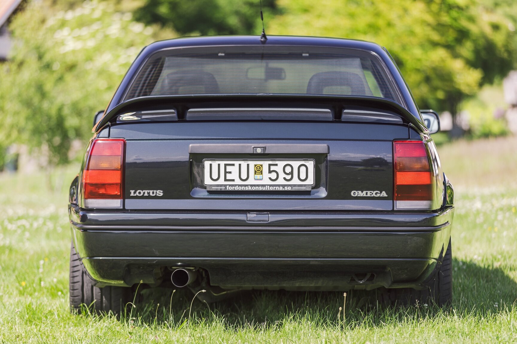 Exteriörbild på 1991 Lotus Omega