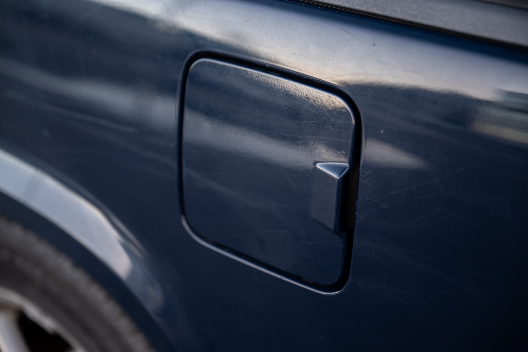 Exterior image of 1998 Volvo 940 Turbo