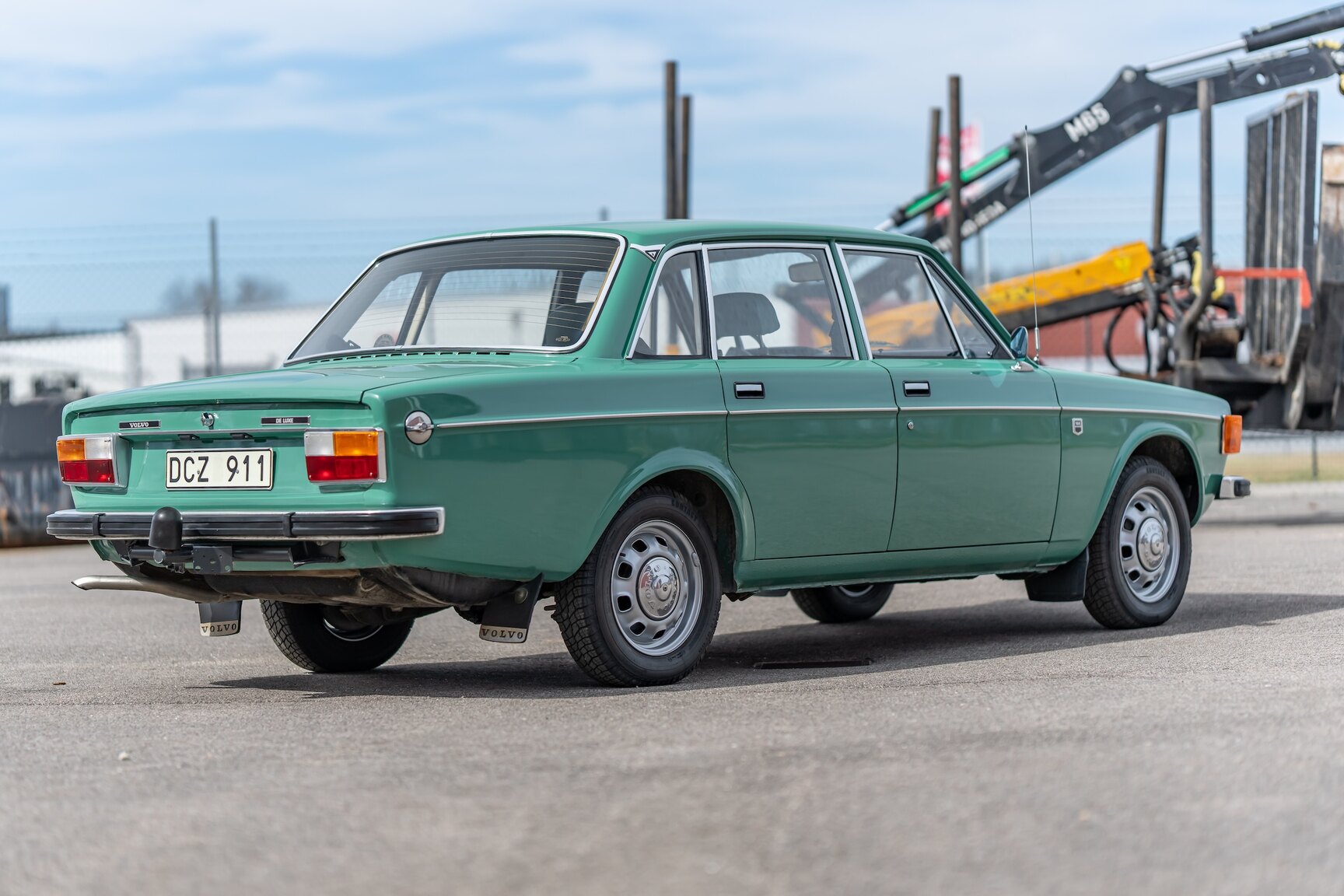 Exterior image of 1973 Volvo 144