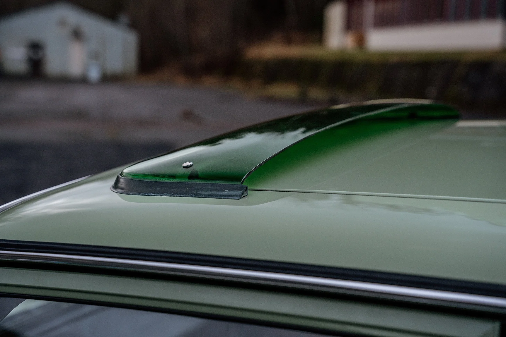 Exterior image of 1975 Mercedes-Benz 240 D 3.0 (24)