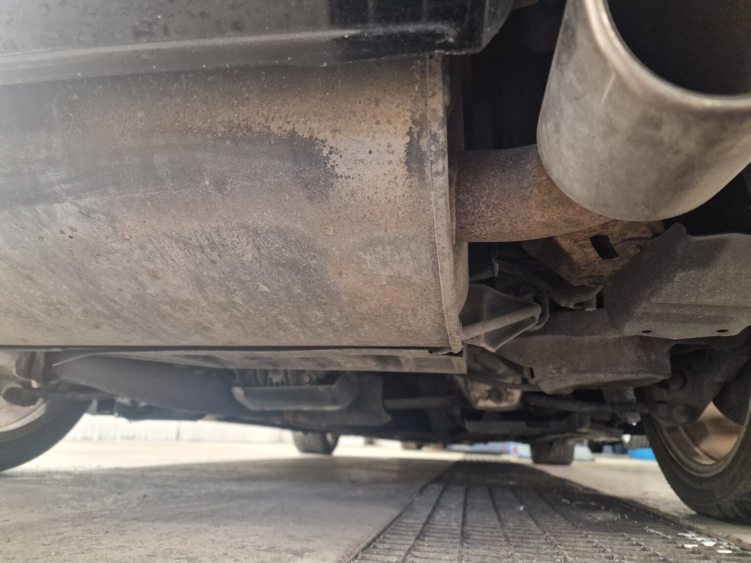 Image of 2004 Nissan 350Z mechanics