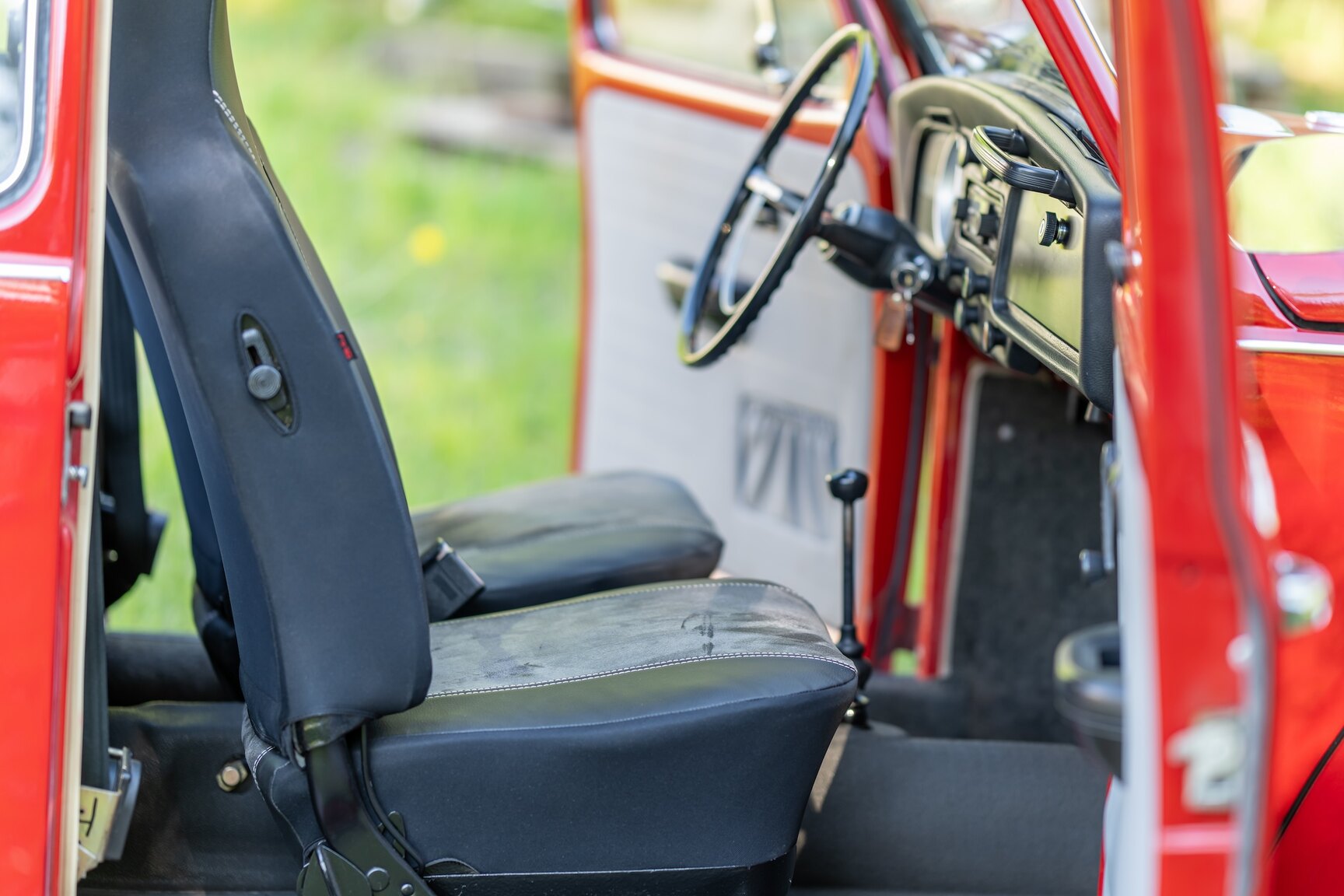 Interiörbild 1971 Volkswagen 1302 S