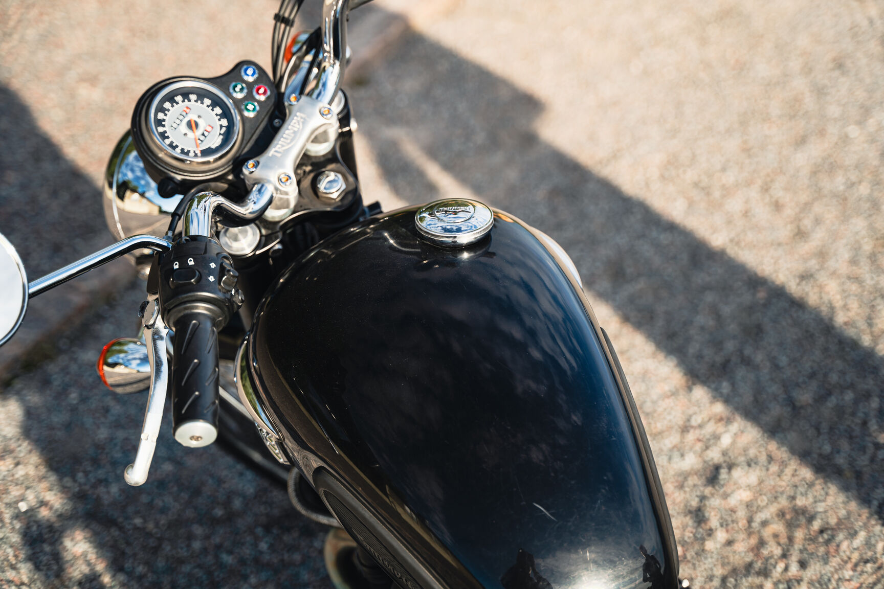 Exterior image of 2007 Triumph Bonneville MH (26)