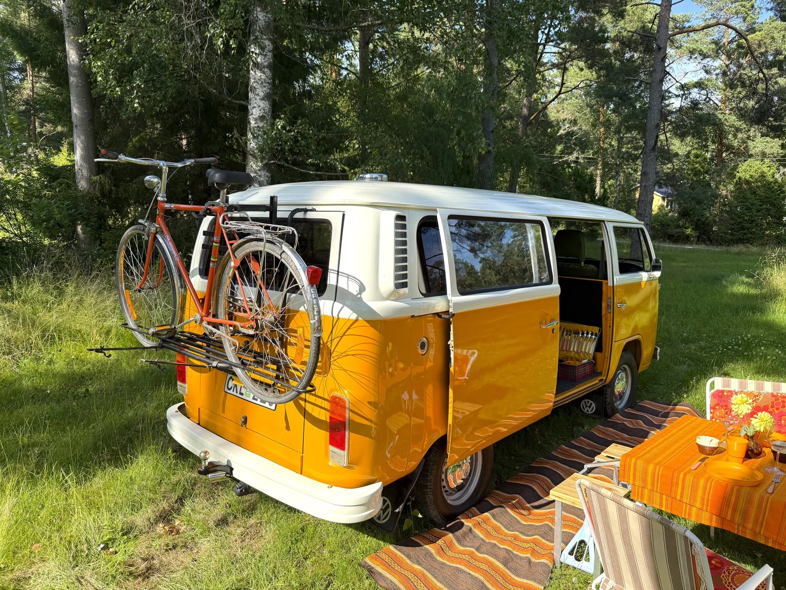 Aussenfoto 1975 Volkswagen Transporter Campervan (73)