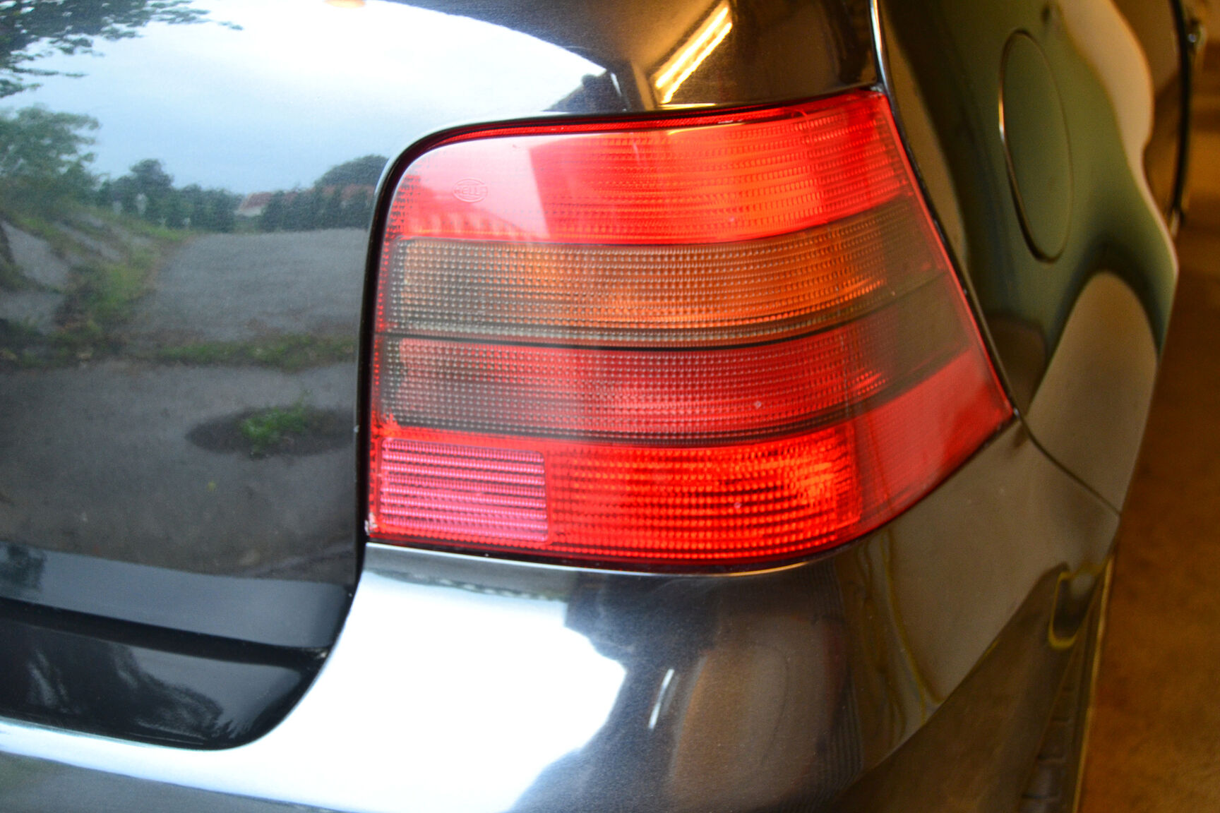 Exteriörbild på 2003 Volkswagen Golf R32 MK4 (13)